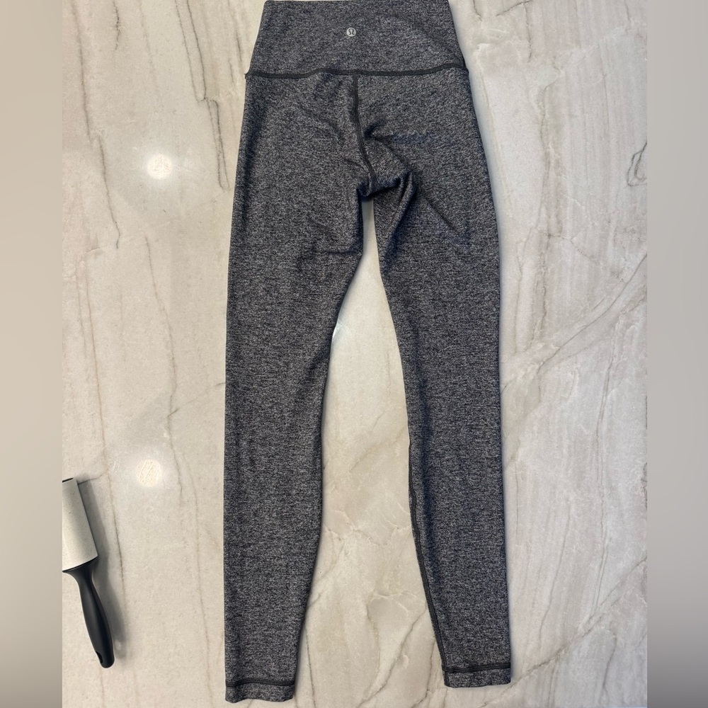 Lululemon Wunder Under 28”